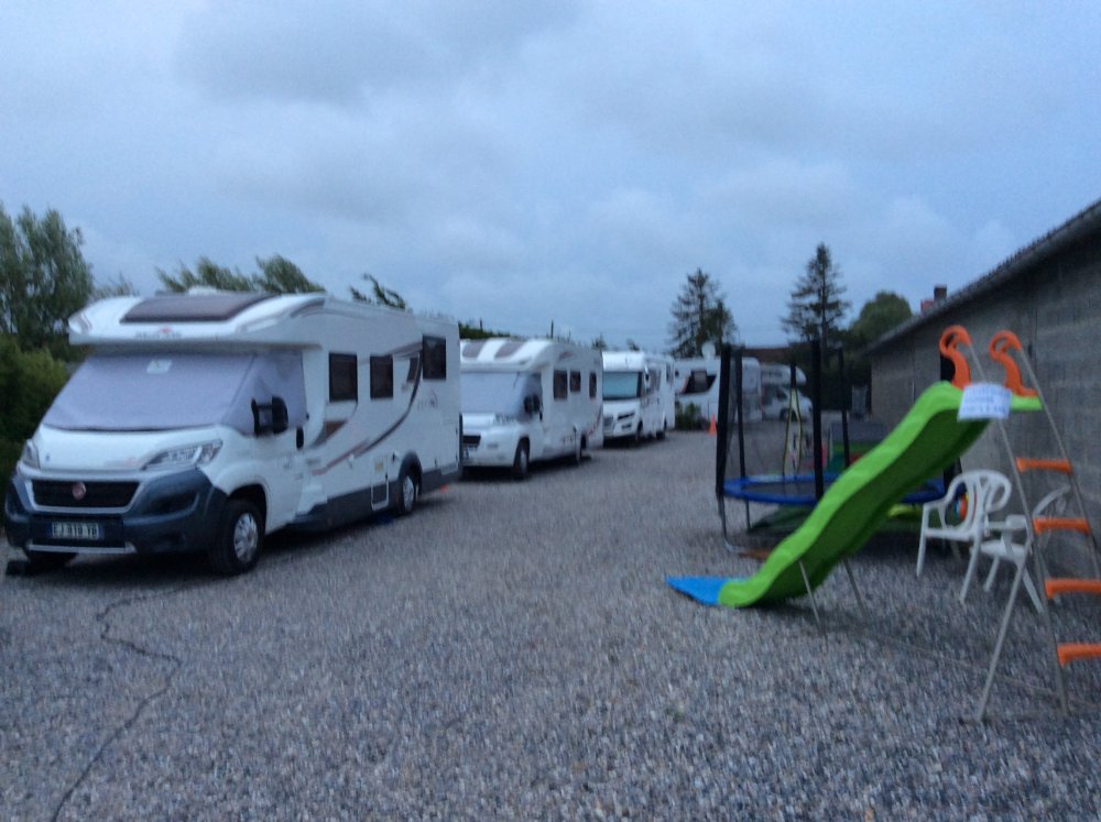Aire camping-car à Lanchères (80230) - Photo 1